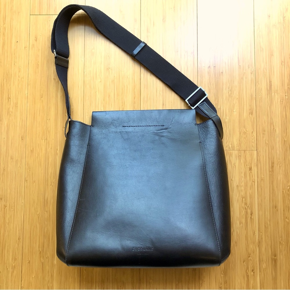 Everlane Black Leather Tote with Adjustable Strap